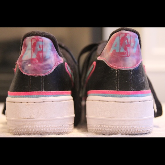 Nike Air Force 1 ‘07 LV8 ‘Sport Miami’ - Picture 6 of 6
